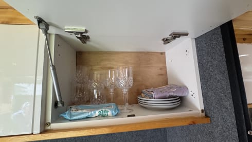 Homely camper 3 berth, 3 seatbelts, fixed bed  – 3 berth Citroën campervan from 2014