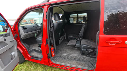 Poppy – 4 berth Volkswagen campervan from 2011