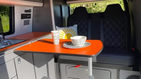Trevor – VW Campervan 