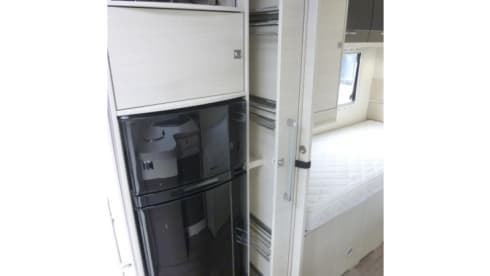 Happy Memories – Langboek korting_Volledig complete zeer luxe inrichting 4per Familie Camper