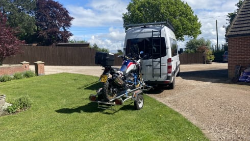 Mr Adventure  – 2 berth Mercedes-Benz Adventure Van