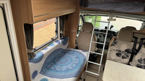 Marilyn  – 4 berth/6 Belts Swift Escape 2011