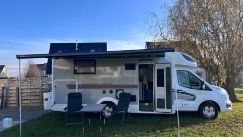 Stefanjavb001 – 5p Ford semi-integrated uit 2025