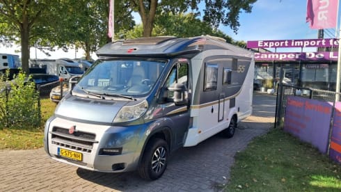 C38 – 3p Bürstner semi-integrato dal 2014