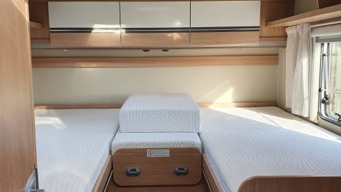 Sunlight T67 single beds