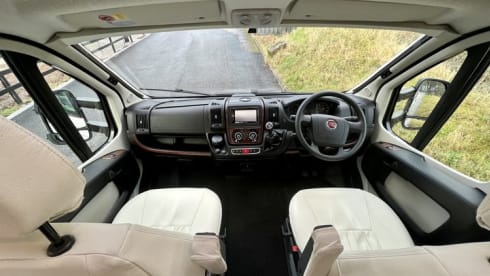 3 berth Motorhome Rapido 640