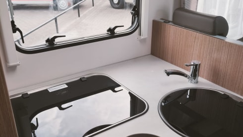 costacamper – 5p Fiat semi-integrated uit 2018