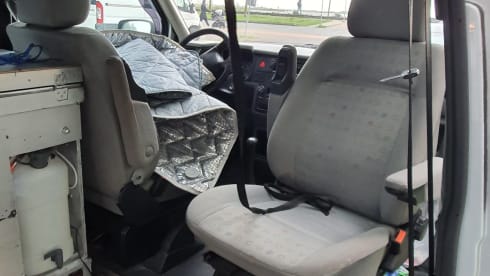 VW – Volkswagen Transporter T4 2.5 Tdi (4 belts)