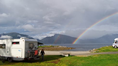 Freedom – Large family motorhome - Mobilvetta Euroyacht 175.