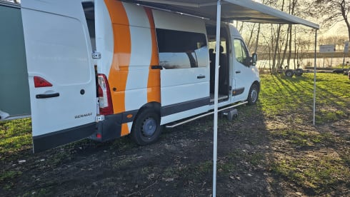 2p Renault bus from 2016