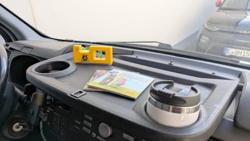 Anneliese  – Ford Transit self-conversion 2.00*1.40 longitudinal bed all-wheel drive 