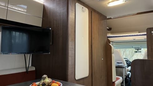 4 person camper (Alcove) l Fiat XGO Dynamic 20 from 2019