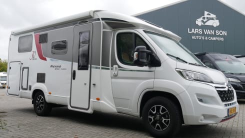 2-seater Bürstner semi-integrated from 2018