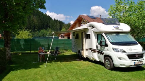 MC Louis MC4 Sovereign – Beautiful fully equipped MC Louis camper ready to leave