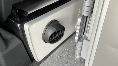 Stan – 4 berth Volkswagen campervan from 2019