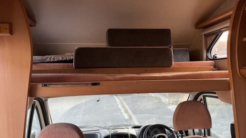 Connie – Fiat Alcove met 4 slaapplaatsen uit 2004