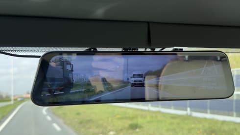 2p Hymer T672CL semi-integrated from 2009