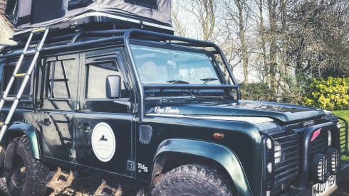 Ben Nevis – 4 berth Defender 110 Campervan 