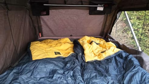 Just roam – Ford Ranger 4x4 met 2 daktenten – klaar voor 4 avonturiers!