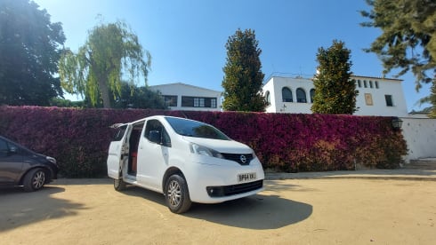 Zubik – modern super cosy Left HD. - insurance included in price !