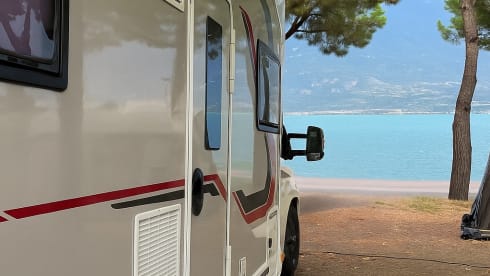 Luxury 5p Challenger, automatic, off-grid