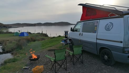 Link  – Head turning 4 berth Volkswagen T4