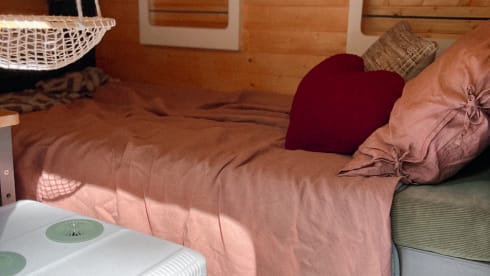 Dolores – Unique and complete single-person camper Dolores. Small van, big adventure.