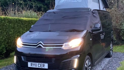 Pookie – Pookie the Citroen Dispatch Campervan with Pop roof