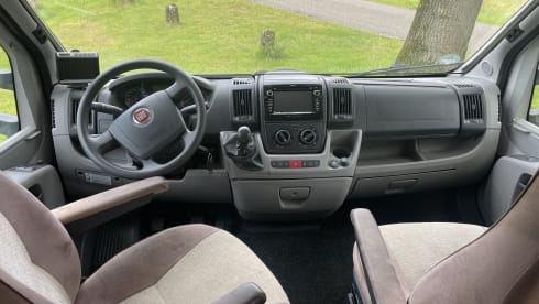 4p Fiat semi-integrated uit 2010