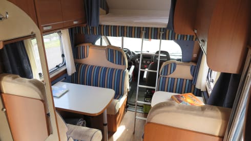 Cozy 6-7 person Elnagh