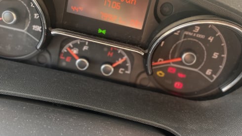 Wunderschöner, komfortabler Chausson-Camper für 4 Personen aus dem Jahr 2016!