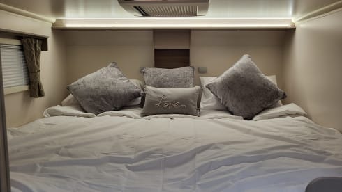 Stella  – 6 berth Fiat Swife Edge Free insurance 