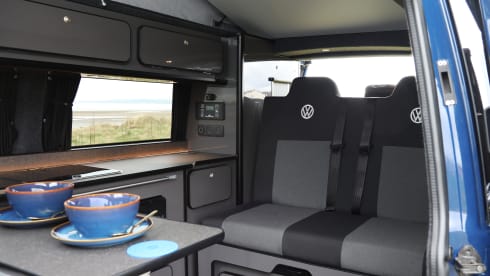 Babs – 4 berth Volkswagen campervan from 2019