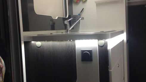 MOOIE CAMPER TE HUUR