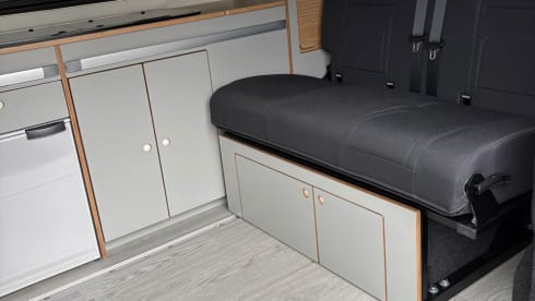 The Ginger Rambler – 4 berth Ford campervan from 2024