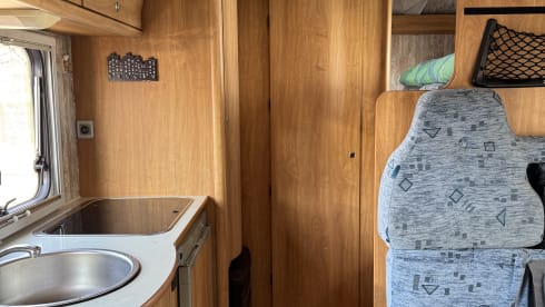 Klamm – 6 seater camper rental in Sicily