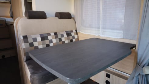 Vrij & Blij – Spacious Sunlight T66 with single longitudinal beds, year of manufacture 2019 with 150 hp (euro 6)