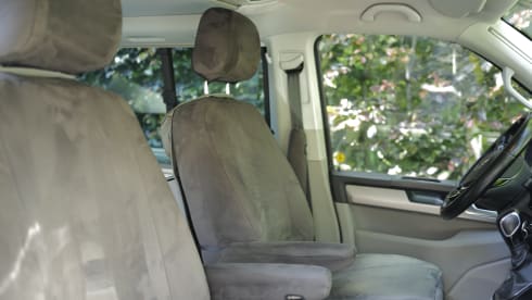 ~2 – 4p Volkswagen 4wd Adventure Campervan