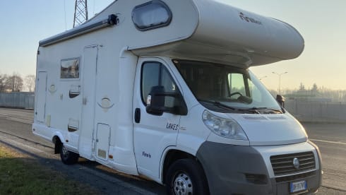 Mobilvetta Camper Attic 6 seats from 2007