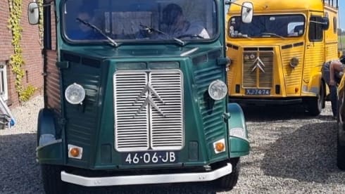Woody – Classic Citroen HY 1976 bus camper