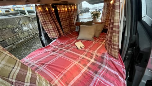 Shelby – super cosy  - automatic campervan. price  includes insurance !