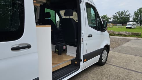 Lisboa – 2p Mercedes-Benz bus from 2019