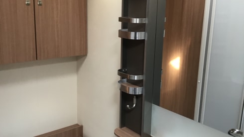 Knaus Sky Wave 650 automatic