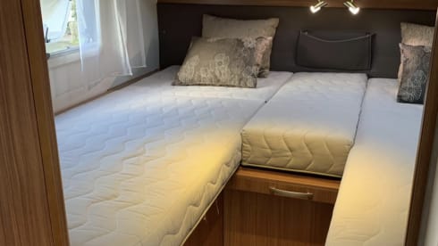 Adria Matrix 680 SL with length beds