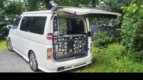 Elgrandy – Cool 3 berth Nissan ELGRAND campervan from 2005 with pop roof