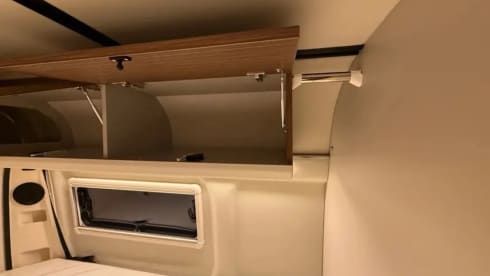 Colombus 600e – Premium Campervan met Vloerverwarming en Hefdak – Westfalia Columbus 600 E