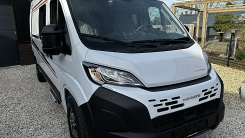 6 Weinsberg 600 Fire buscamper 2025 automatic