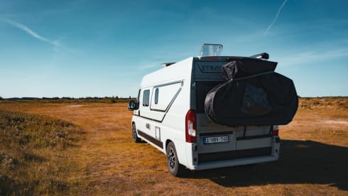 BB KING – Young Fiat Ducato (2 or 4 persons) with bicycle carrier