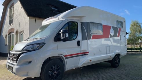 La Marca 74 – New La Marca 74 on Fiat chassis. Ultimate enjoyment in this new camper!
