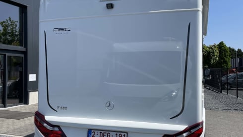 p Hymer semi-integrated from 2024